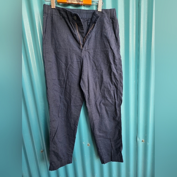 Uniqlo Black Chinos Versatile Comfort - Picture 4 of 8